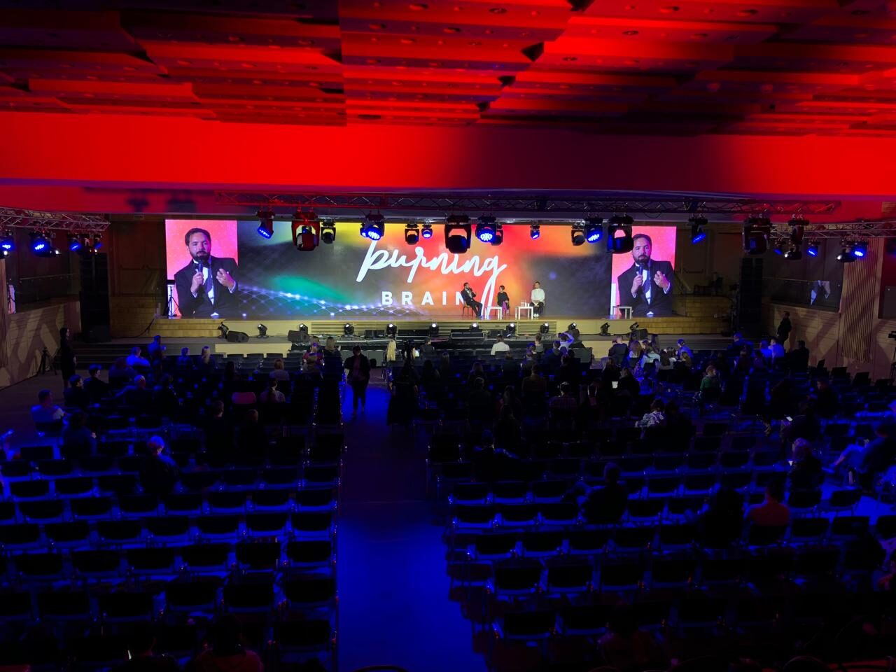 Konferenz — IMAG-Screens & Bildregie